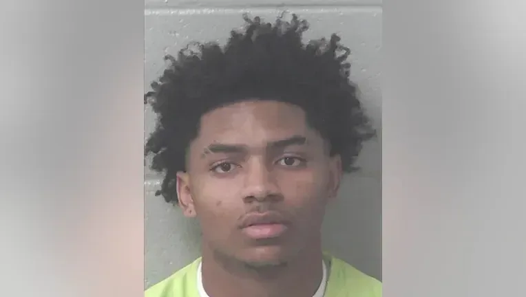 Bắt giữ nghi phạm thứ năm trong vụ đấu súng đầu năm mới tại trạm xăng Newton County