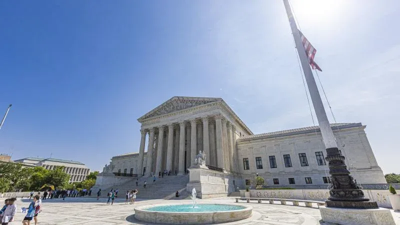 Chính quyền Trump thúc đẩy bãi bỏ quyền công dân theo nơi sinh tại Tòa án Tối cao Mỹ