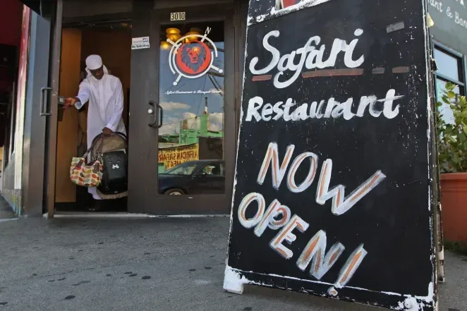 Công tố liên bang yêu cầu tịch thu tài sản xa xỉ của doanh nhân Minneapolis liên quan vụ gian lận “Feeding Our Future”