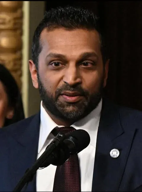 Giám đốc FBI Kash Patel sa thải 10 nhân sự liên quan vụ thu giữ dữ liệu điện thoại năm 2022