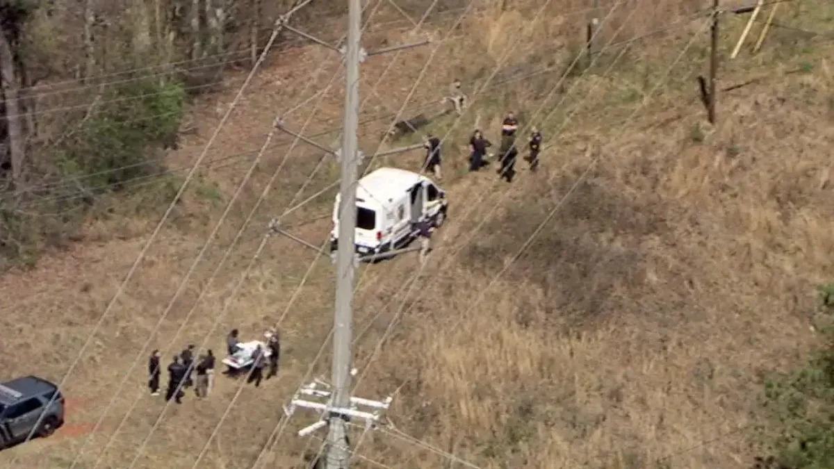 Phát hiện thi thể phụ nữ trong khu rừng gần khu thương mại tại Cumming, GBI mở cuộc điều tra